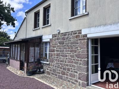 Maison - 93 m² - 5 pièces