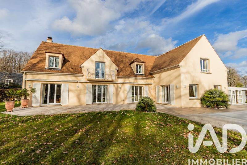 Maison de maîtres - 333 m² - 10 pièces