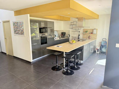 Maison - 160 m² - 7 pièces