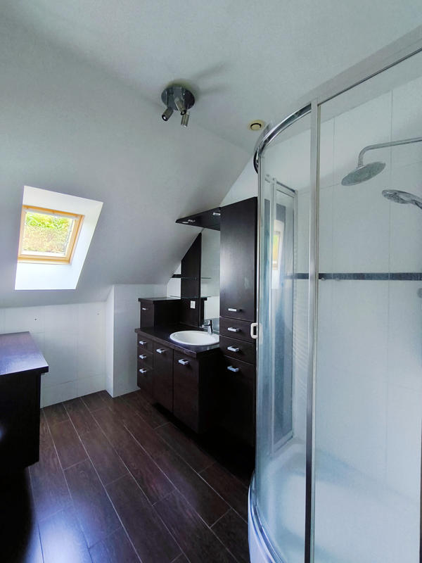 Maison - 131 m² - 8 pièces