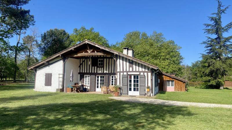 Maison - 170 m² - 9 pièces