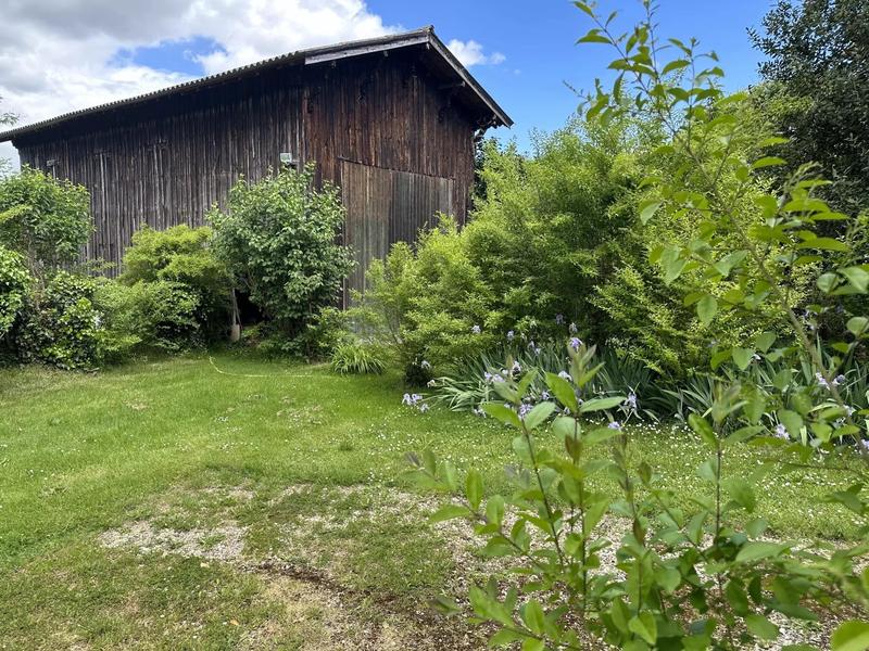 Maison - 300 m² - 15 pièces