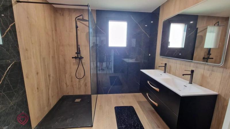 Villa - 150 m² - 6 pièces