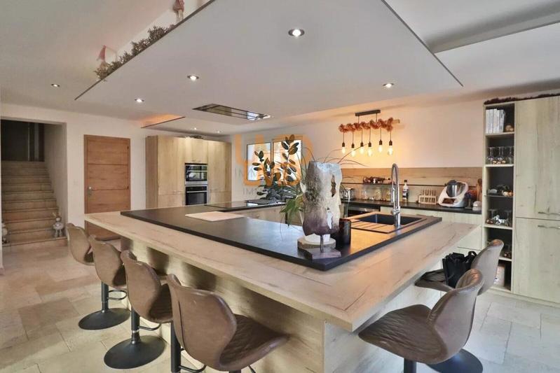 Maison - 110 m² - 4 pièces