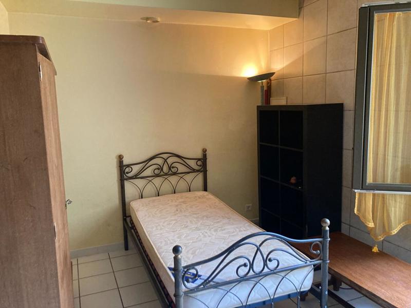 Immeuble - 92 m² - 1 pièce