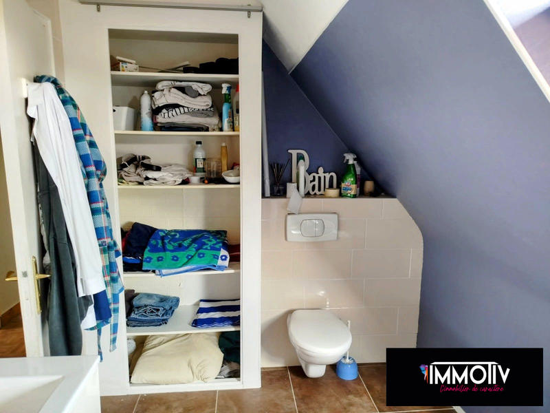 Maison traditionnelle - 102 m² - 6 pièces