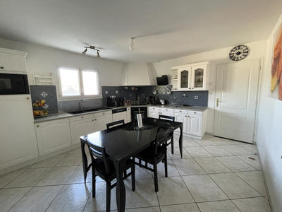 Maison - 187 m² - 7 pièces