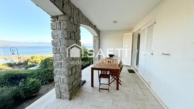 Villa - 291 m² - 11 pièces