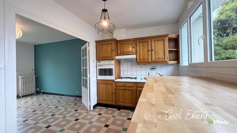 Maison - 83 m² - 5 pièces