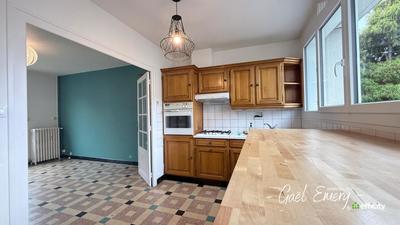 Maison - 83 m² - 5 pièces