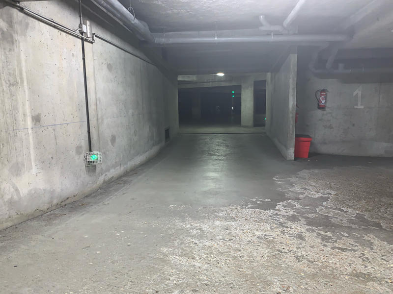 Parking / Garage - 149 m²