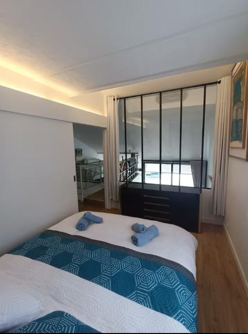 Appartement - 100 m² - 6 pièces