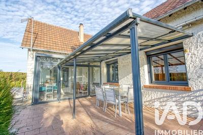 Maison - 175 m² - 9 pièces