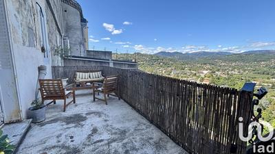 Appartement - 91 m² - 3 pièces