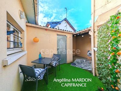 Maison de ville - 69 m² - 4 pièces