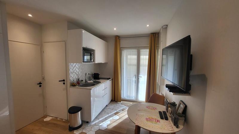 Studio - 40 m² - 2 pièces