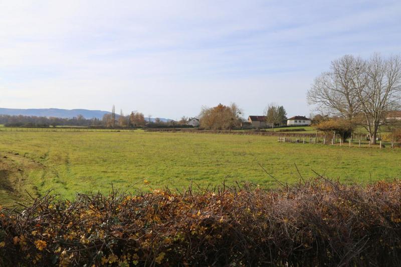 Terrain constructible - 3 173 m²