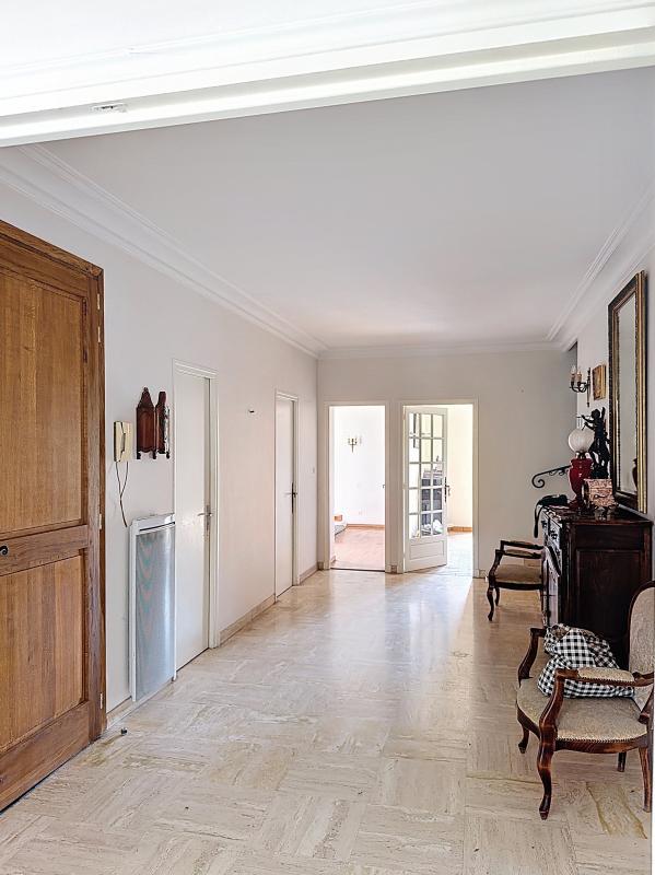 Maison - 220 m² - 6 pièces
