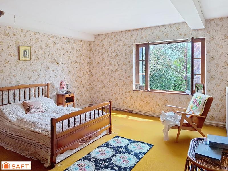 Maison - 163 m² - 8 pièces