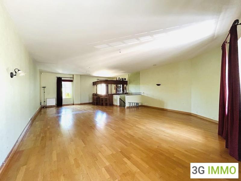 Demeure - 392 m² - 11 pièces