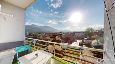 Appartement - 80 m² - 4 pièces