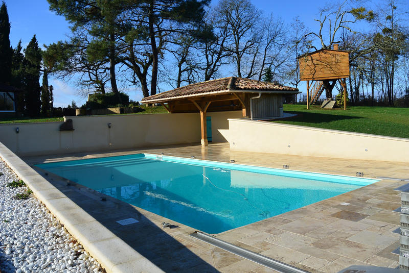 Maison - 279 m² - 8 pièces