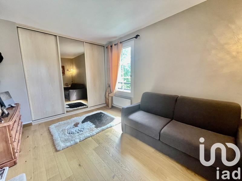 Maison - 213 m² - 8 pièces