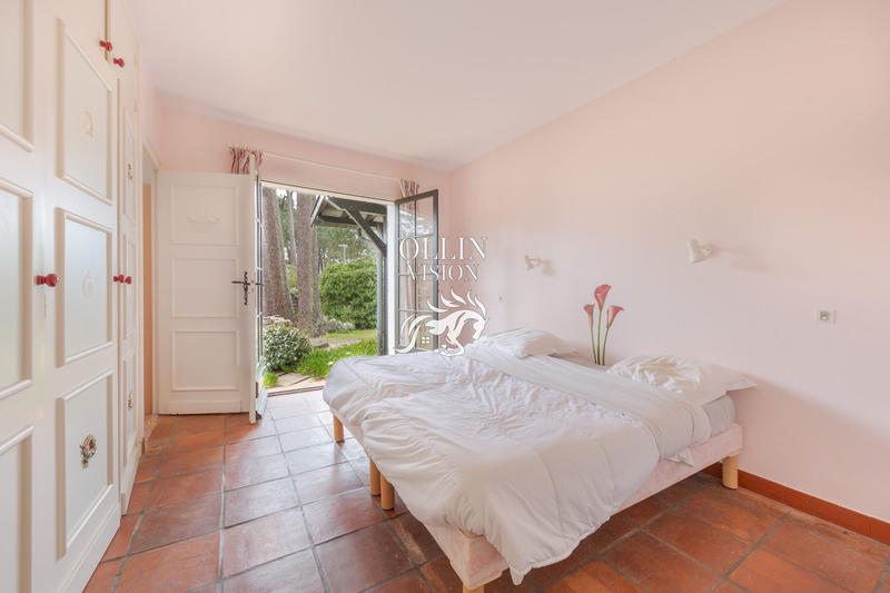 Villa - 200 m² - 7 pièces