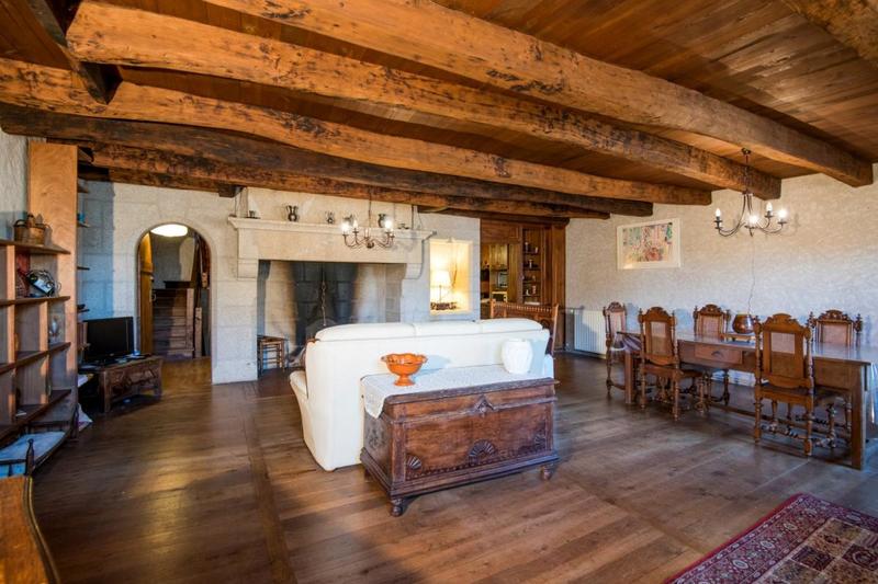 Maison - 180 m² - 6 pièces