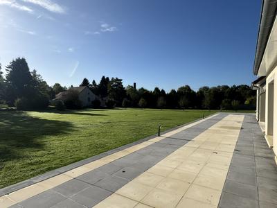 Maison - 195 m² - 6 pièces