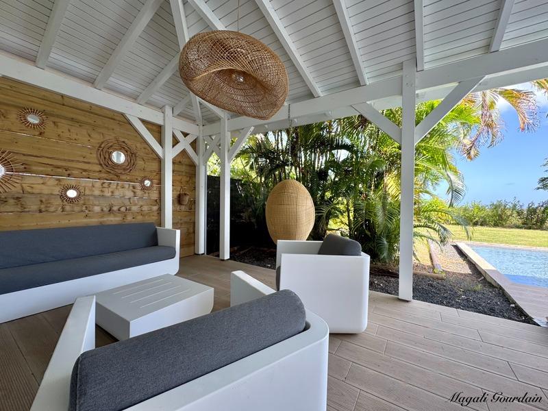 Propriété - 205 m² - 7 pièces