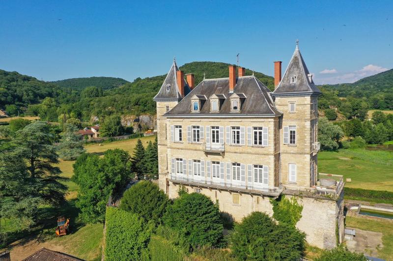 Château - 460 m² - 14 pièces
