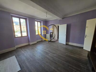 Maison - 226 m² - 11 pièces