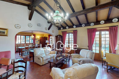 Maison - 190 m² - 5 pièces