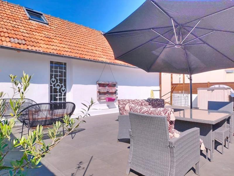 Studio - 25 m² - 1 pièce