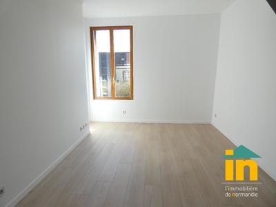 Immeuble - 130 m² - 8 pièces