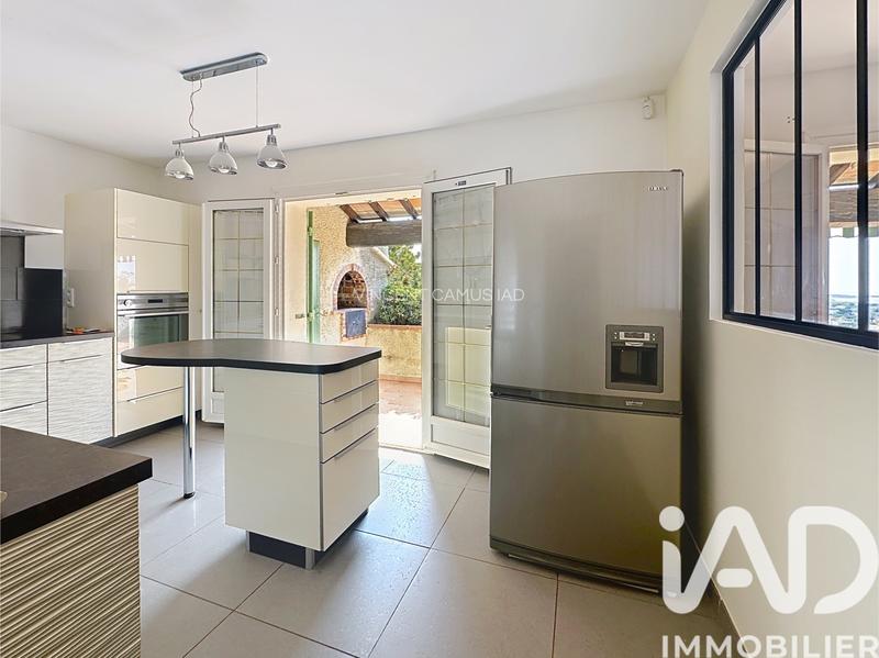 Maison - 195 m² - 6 pièces