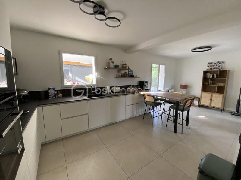 Maison - 110 m² - 4 pièces