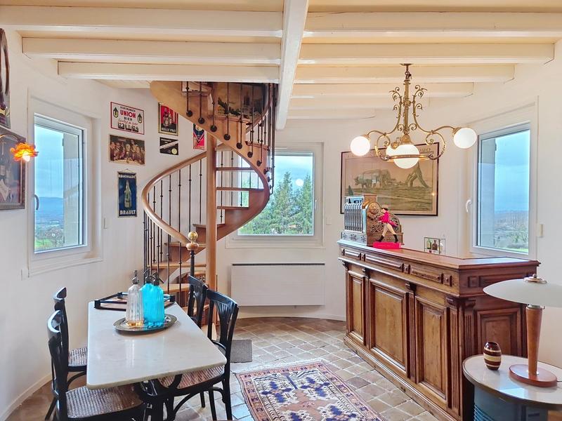 Maison - 152 m² - 6 pièces