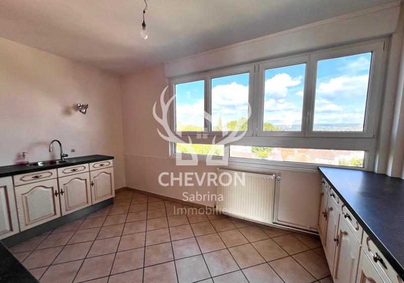 Appartement - 83 m² - 4 pièces