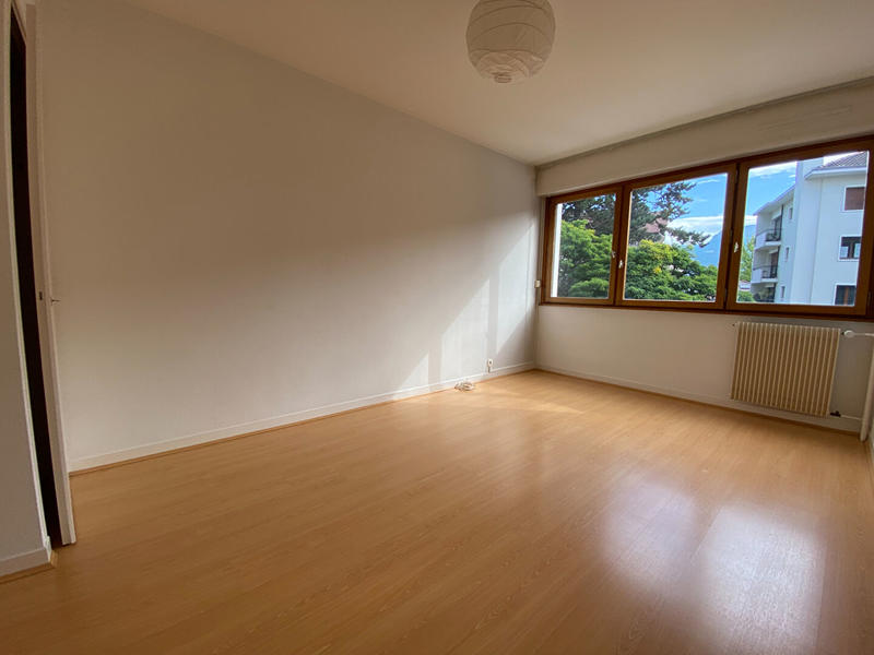 Appartement - 60 m² - 2 pièces