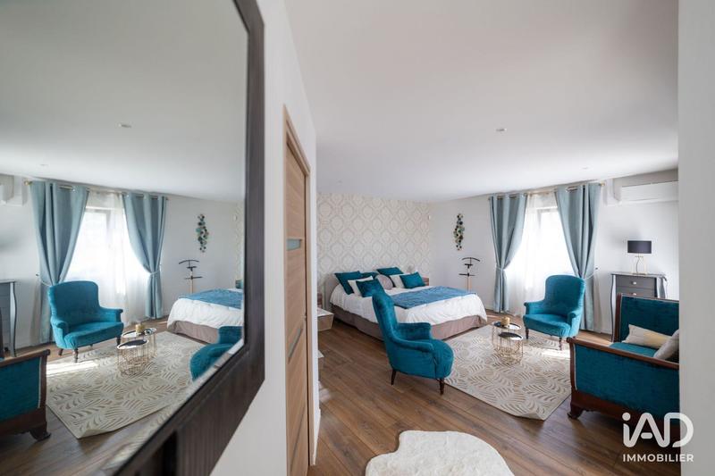 Maison - 250 m² - 4 pièces