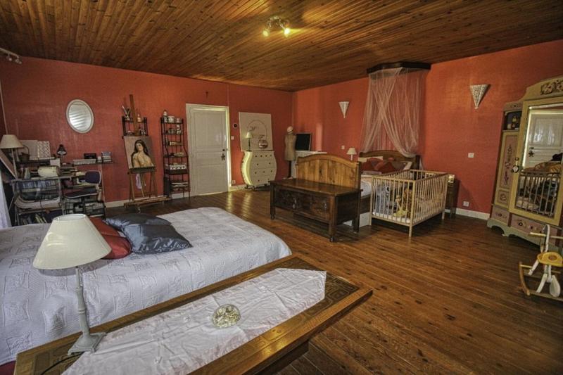 Propriété - 515 m² - 11 pièces