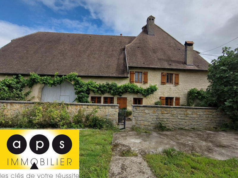 Maison - 210 m² - 9 pièces