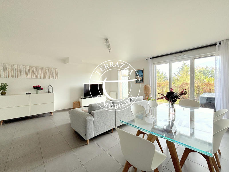 Maison - 96 m² - 5 pièces