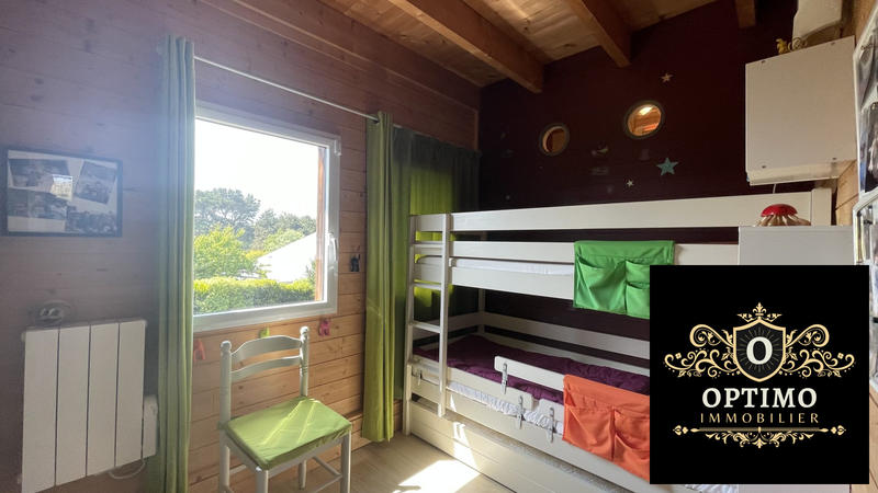 Villa - 168 m² - 9 pièces