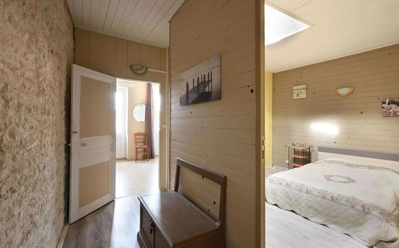 Propriété - 148 m² - 6 pièces