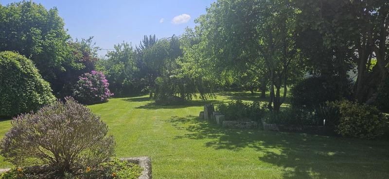 Maison - 230 m² - 8 pièces