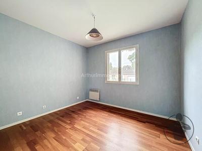 Maison - 97 m² - 4 pièces