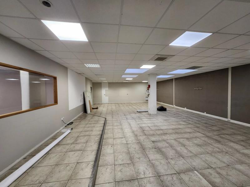 Local d'activités - 280 m² - 6 pièces